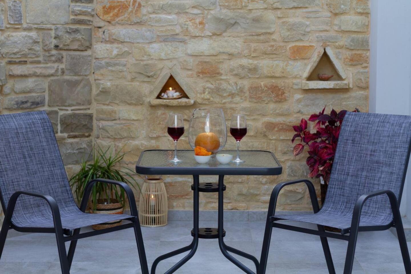 Maistro Suites With Pool, Matala מראה חיצוני תמונה