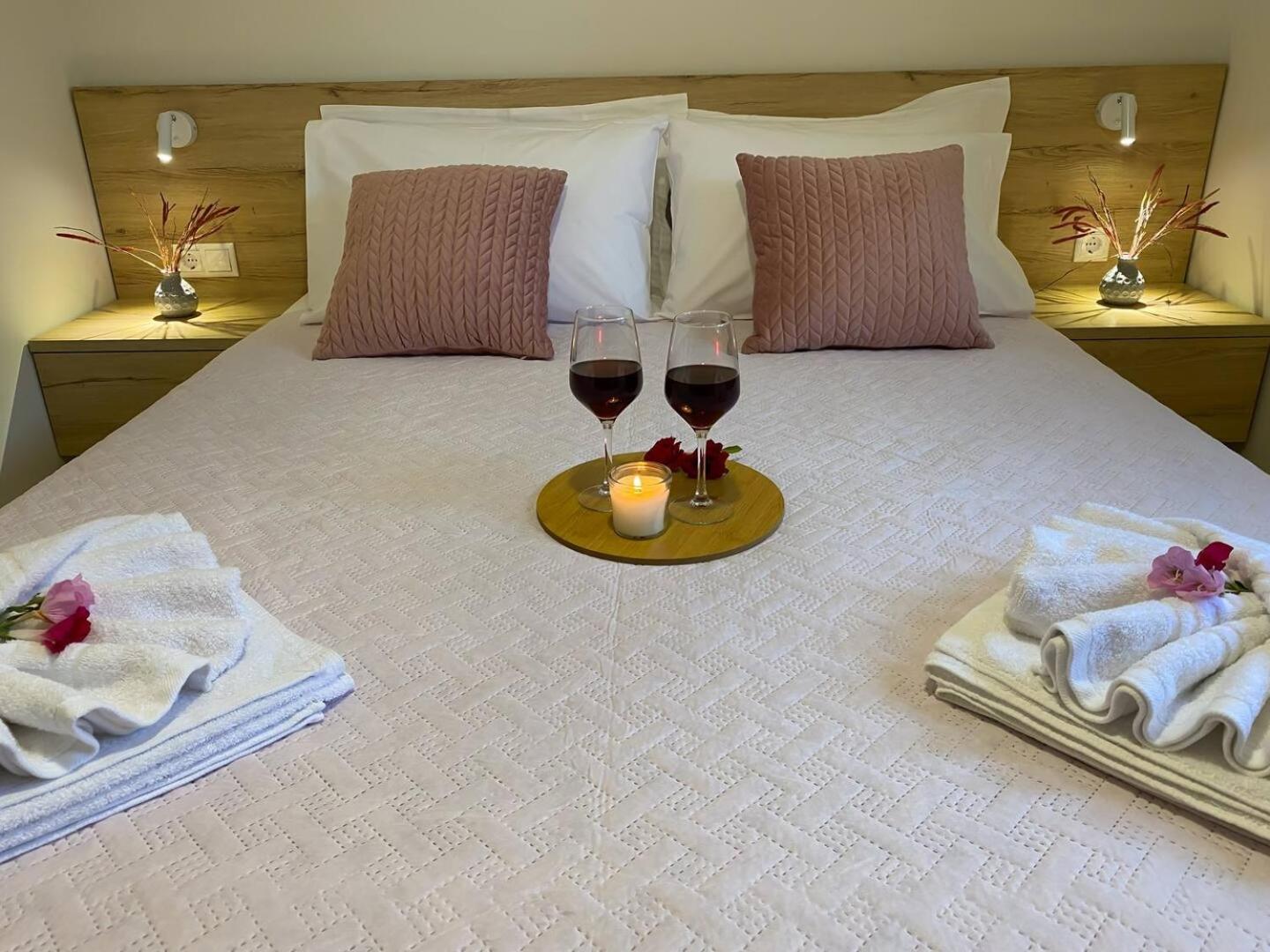 Maistro Suites With Pool, Matala מראה חיצוני תמונה