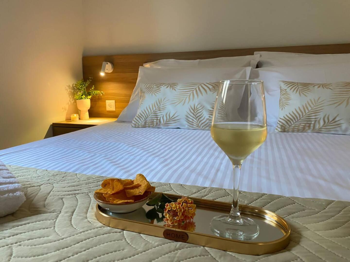 Maistro Suites With Pool, Matala מראה חיצוני תמונה