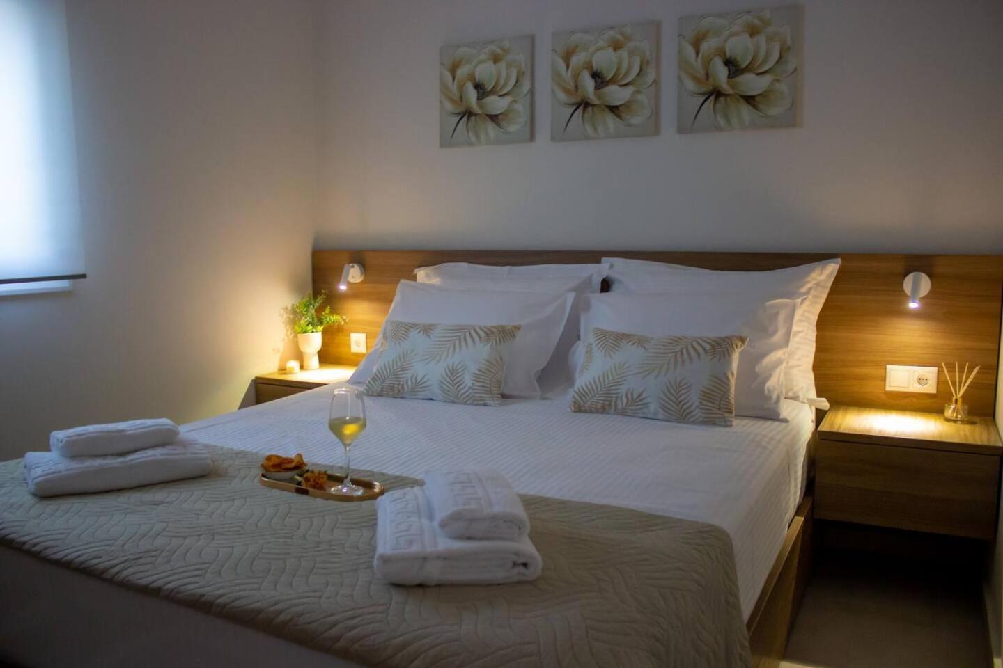 Maistro Suites With Pool, Matala מראה חיצוני תמונה