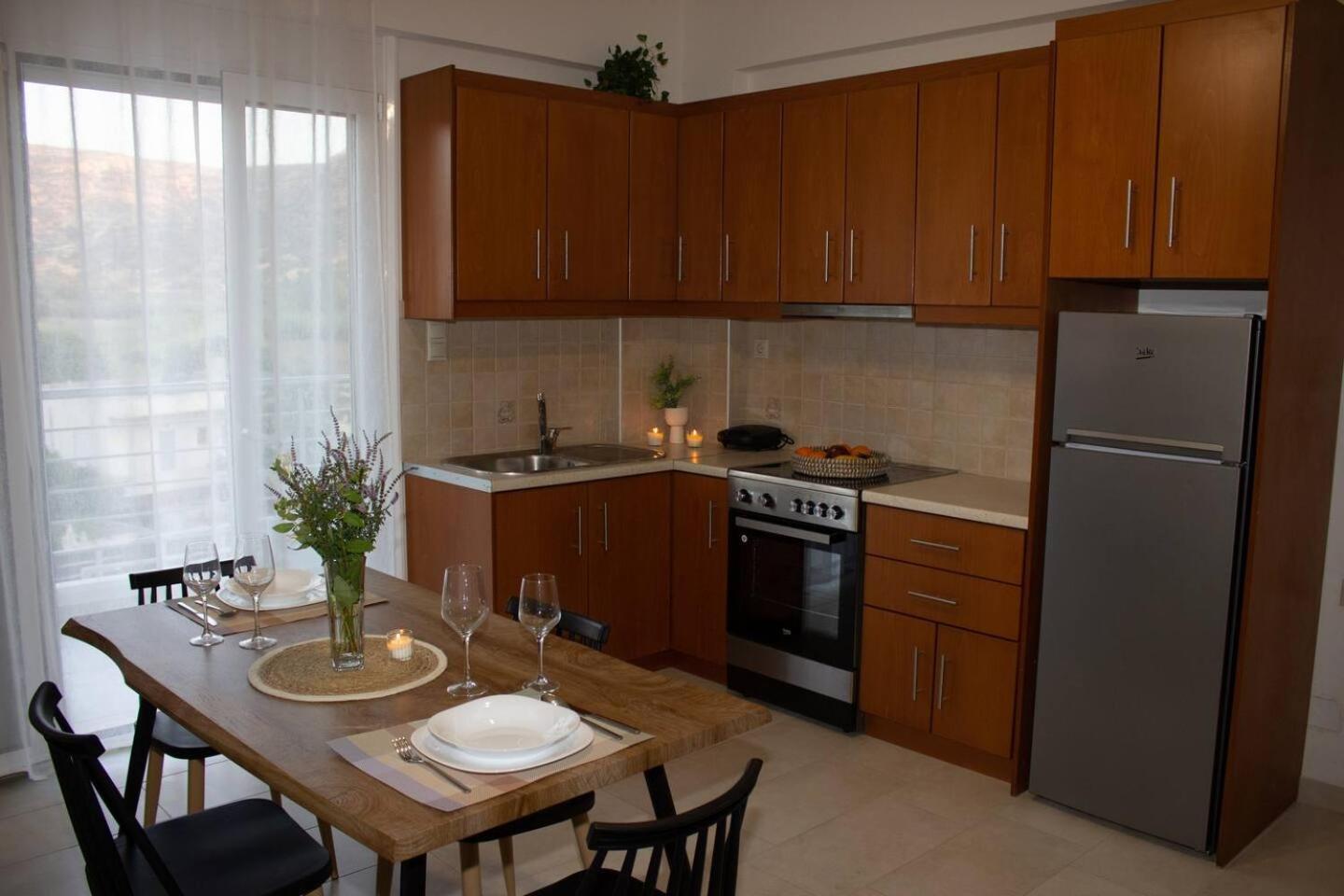Maistro Suites With Pool, Matala מראה חיצוני תמונה